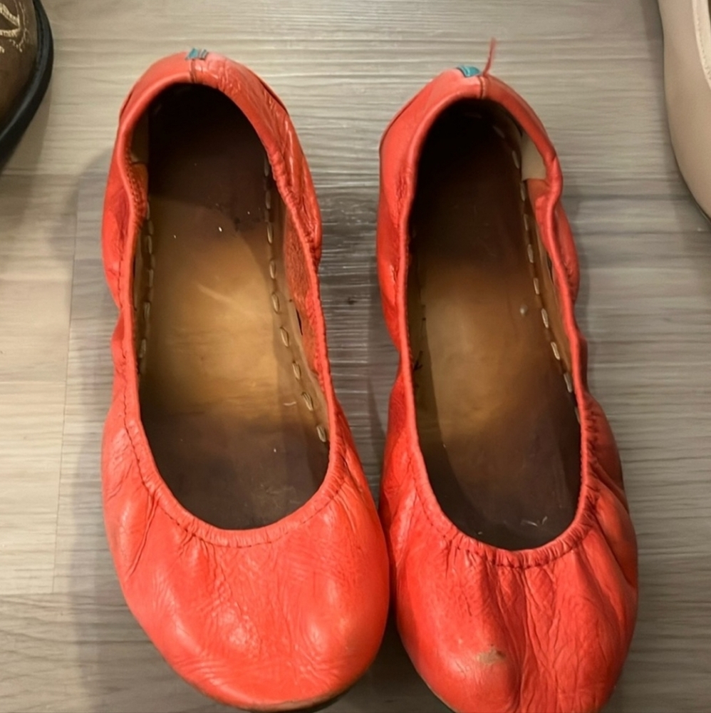 Tieks  Flats poppy coral